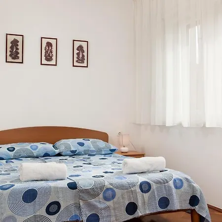 Blue Pearl Apartment *