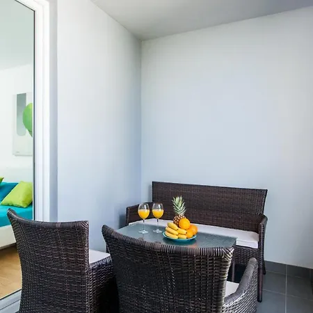 Blue Pearl Apartment